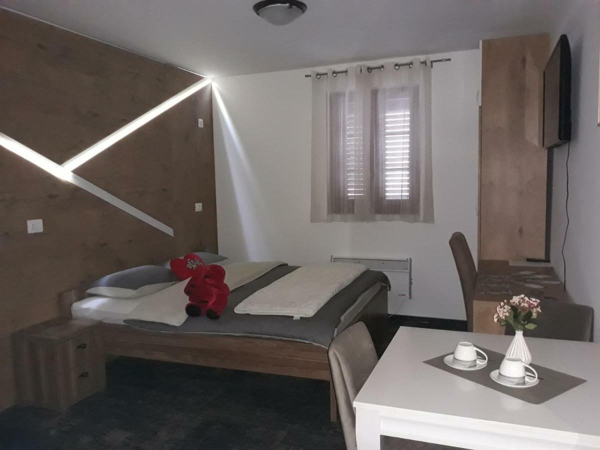 فندق Tilia سيتينيي المظهر الخارجي الصورة